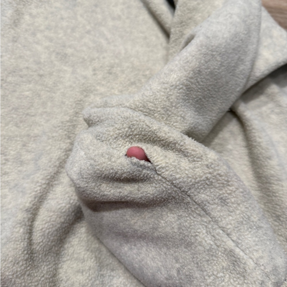Patagonia Beige Pullover Fleece with Navy Trim - Picture 10 of 10